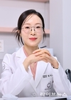 잡티없는 피부로 개선 위한 의료적 시술...그 방법은?
