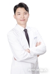 거북목, 방치하면 목디스크로 악화될 수 있어