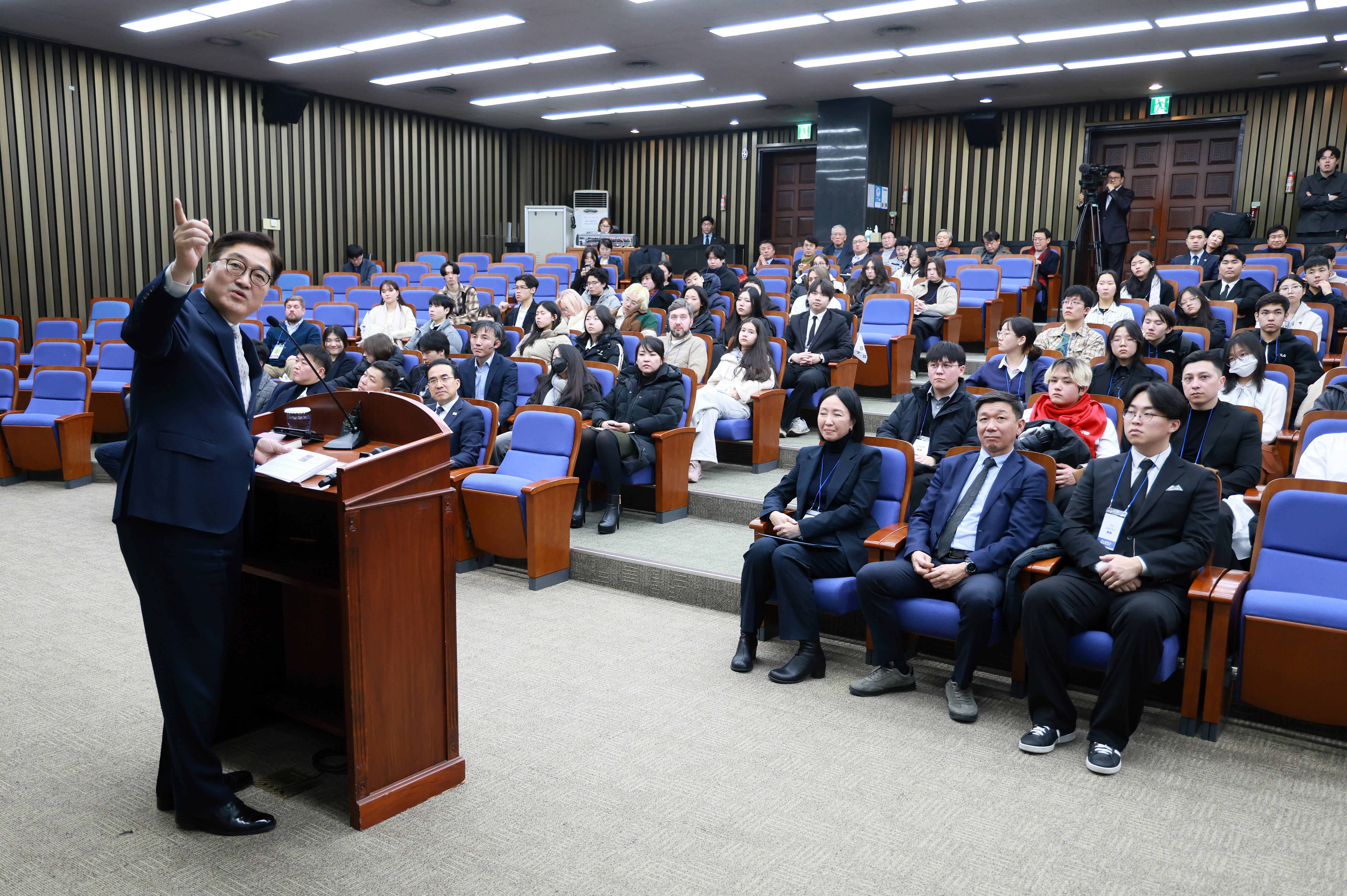 우원식 의장, 고려인 학생·청년 국회초청 강연